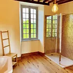 Chateau Normandy - Viking Heritage, Pet Friedly Frühstückspension
