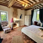 Frühstückspension Chateau Normandy - Viking Heritage, Pet Friedly