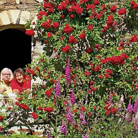 Chateau Normandy - Viking Heritage, Pet Friedly *