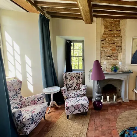 فندق مبيت وإفطار Chateau - Viking Heritage, Pet Friendly