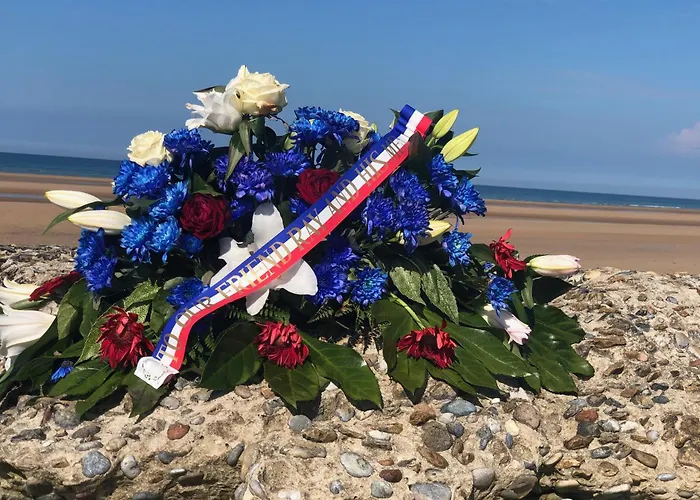 Bed and Breakfast Chateau Normandy - Viking Heritage, Pet Friedly *